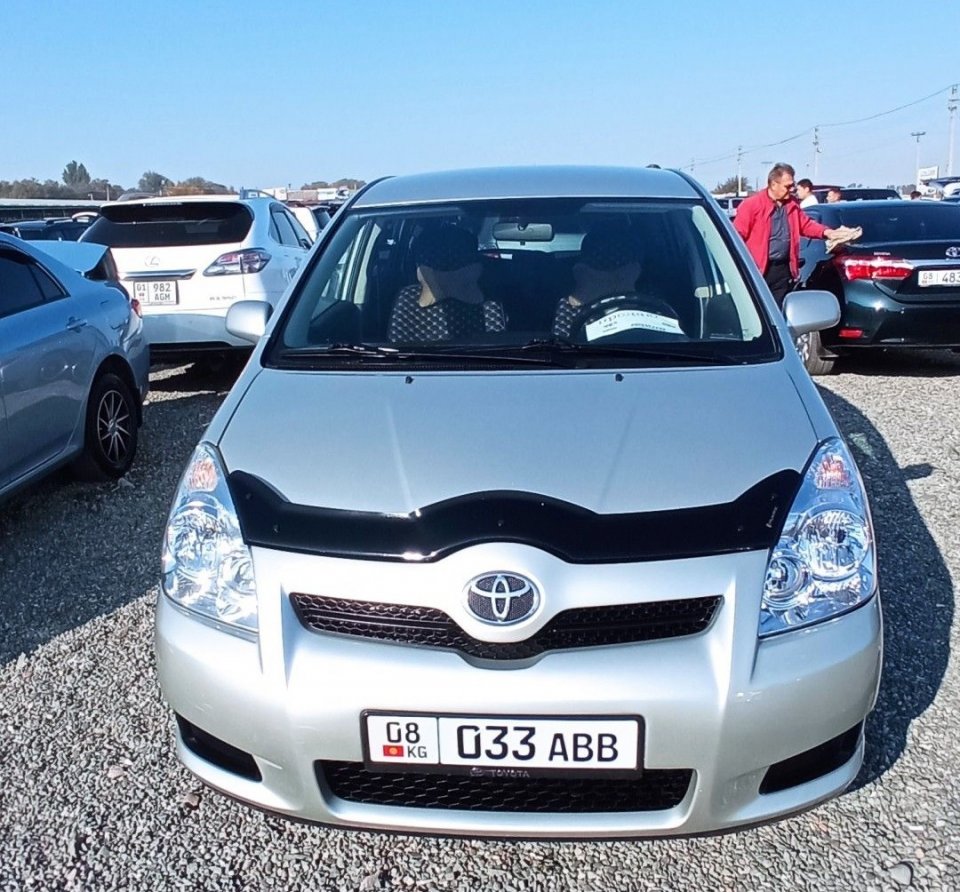 Toyota Corolla Verso 1.8л за 7.500 $ - araba.kg - онлайн авто базар