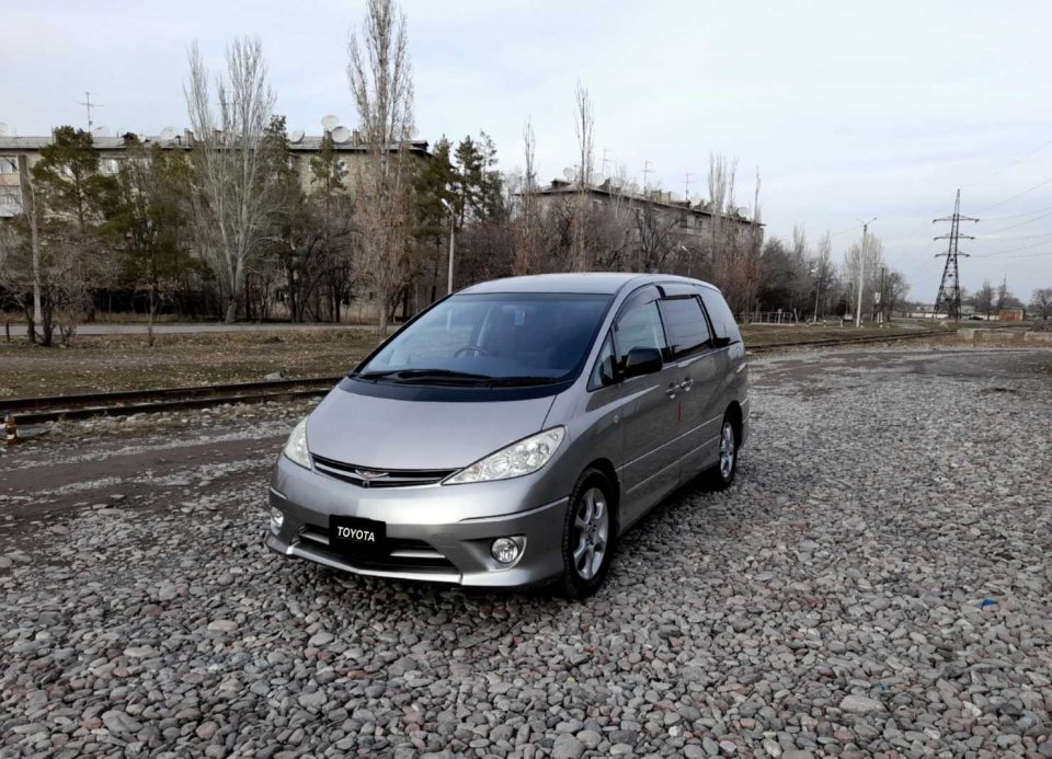 Toyota Estima II